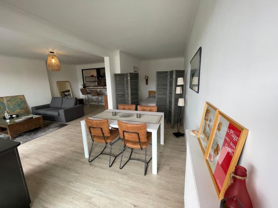 Bel Appartement Spacieux Et Lumineux Sur Le Port La Baule エクステリア 写真